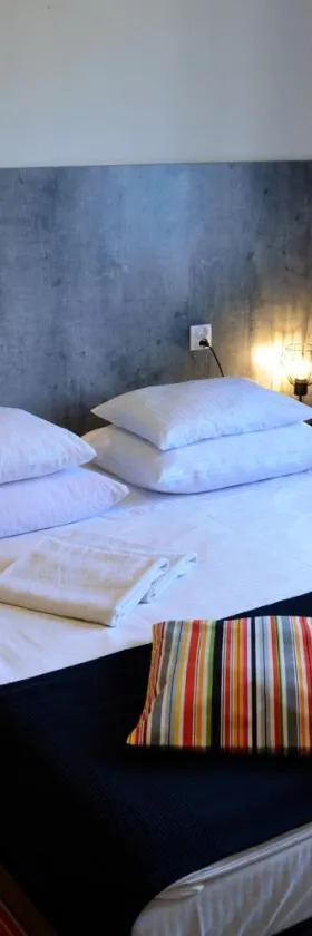 Hotel Gracja，位于Kuźnia Raciborska的酒店