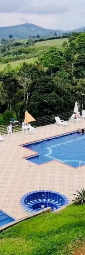 Buen Vivir Restrepo a 30 minutos Lago Calima，位于Restrepo的酒店