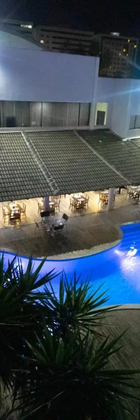 BHS酒店，位于利尼亚雷斯的酒店
