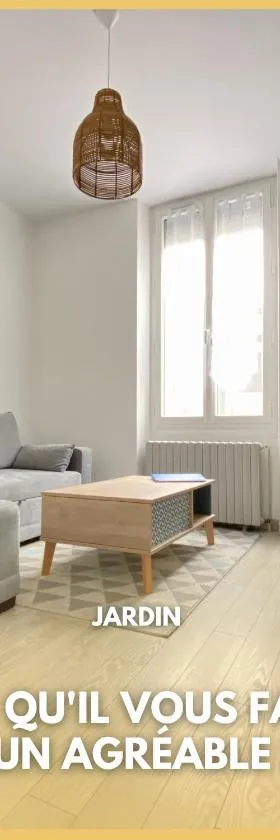 Jolie maison, jardin et parking，位于Désertines的酒店