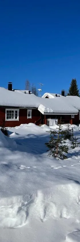 Yllästölli 2 A, Äkäslompolo，位于科拉里的酒店