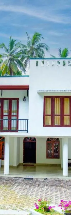 Healand Holiday Bungalow and Restaurant，位于代尼耶耶的酒店