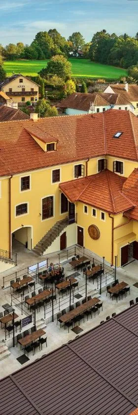 Pivovar Rožmberk，位于伏尔塔瓦河畔罗日姆贝克的酒店