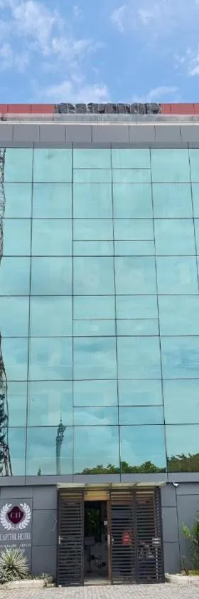 Capitole Hotel，位于阿比让的酒店