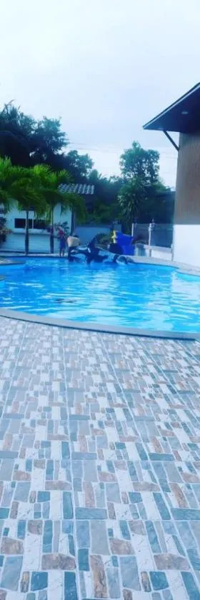 คลิ๊กรีสอร์ท (Click Resort)，位于Ban Ko Yai Chim (1)的酒店