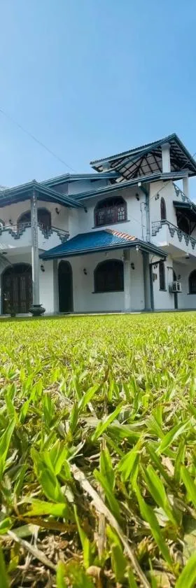 Pasidu Villa，位于卡卢特勒的酒店
