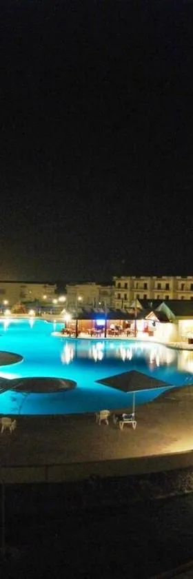 Regina Resort El Sokhna，位于艾因苏赫纳的酒店
