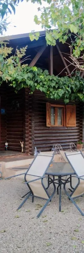 Casas Rurales Villa Pereza，位于Casas de los Pinos的酒店