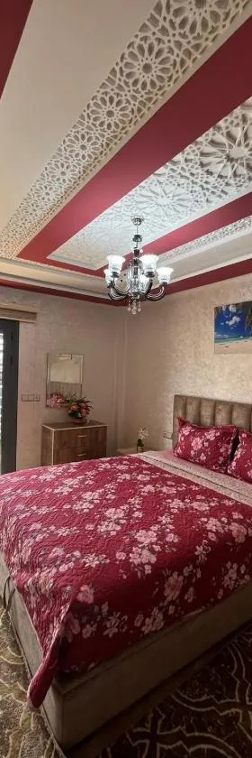 APPART HOTEL OUED EDDAHAB，位于海尼夫拉的酒店