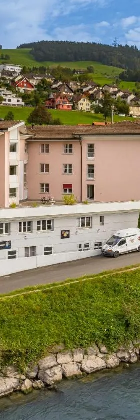 Hotel an der Reuss，位于吉西孔的酒店
