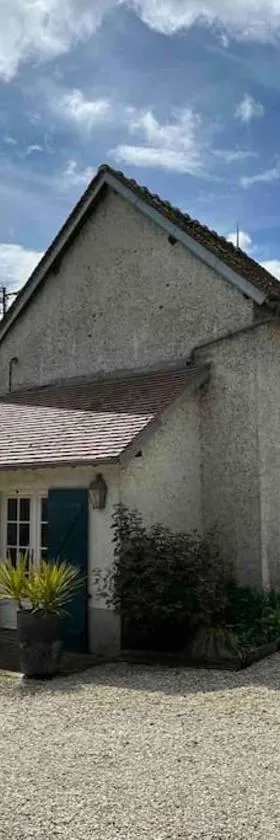 Maison d'hôtes Au Petit Lavoir，位于Ymeray的酒店