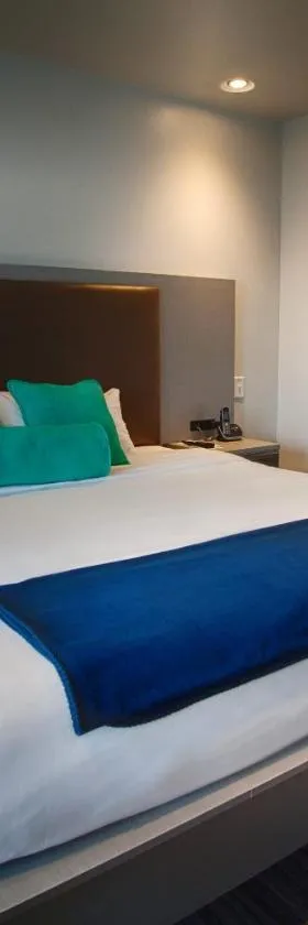 Z Loft Extended Stay Hotel，位于圣罗伯的酒店