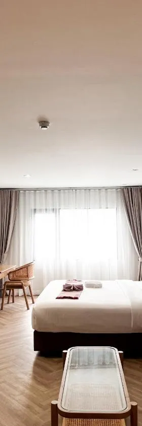 SO Zen Hotel Silom Bangkok，位于邦拉的酒店