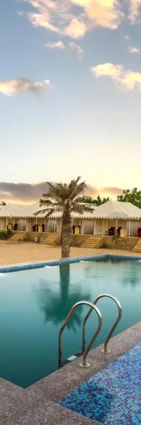 Heritage Juma Resort with swimming pool，位于斋沙默尔的酒店