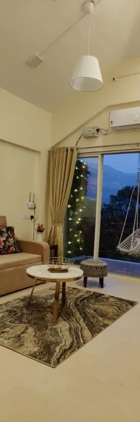 ‘The Mountain Majesty’: cozy 1 bhk apartment，位于卡尔贾特的酒店