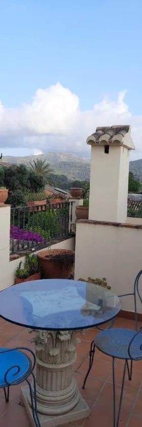 Casa Rosa，位于阿尔卡拉利的酒店