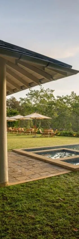 Stafford Bungalow - Exclusive Luxury Within A Private Tea Estate，位于努沃勒埃利耶的酒店