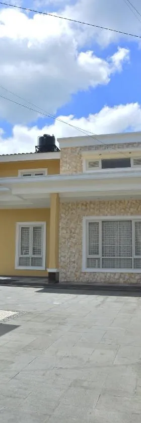 Azizah's Syariah Homestay，位于Padangluar的酒店