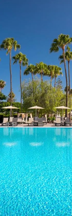 Barceló Margaritas Royal Level Adults Only，位于英格兰海滩的酒店