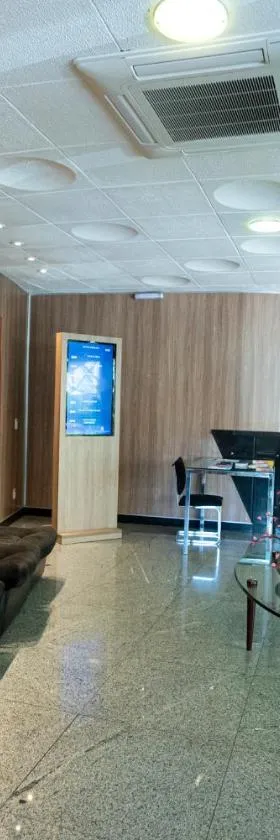Royal Center Hotel Lourdes，位于贝洛奥里藏特的酒店