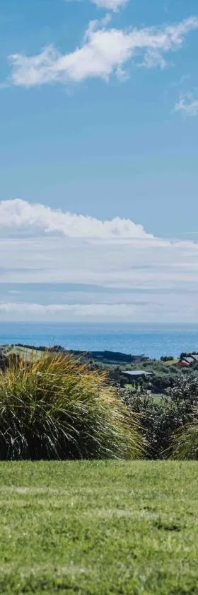 Matapouri & Tutukaka Spectacular Coastal Views- Aroha Luxury Guest Suite，位于图图卡卡的酒店