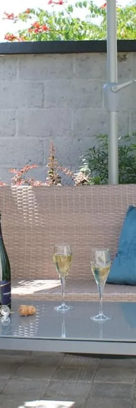 Le Clos Voltaire，位于香槟沙隆的酒店