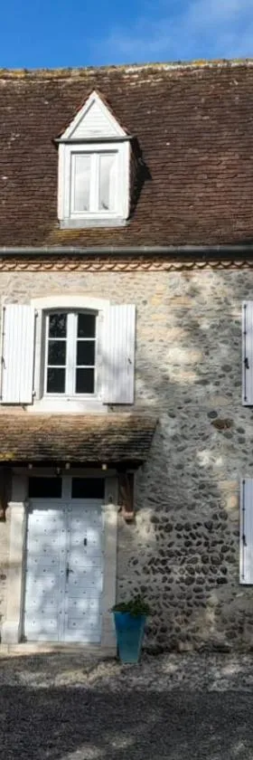 La part des Anges，位于Gouze的酒店