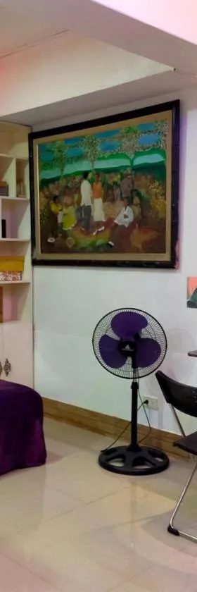 Cozy Condo Unit w/ FREE WIFI&Netflix-Pay Parking，位于安蒂波洛的酒店