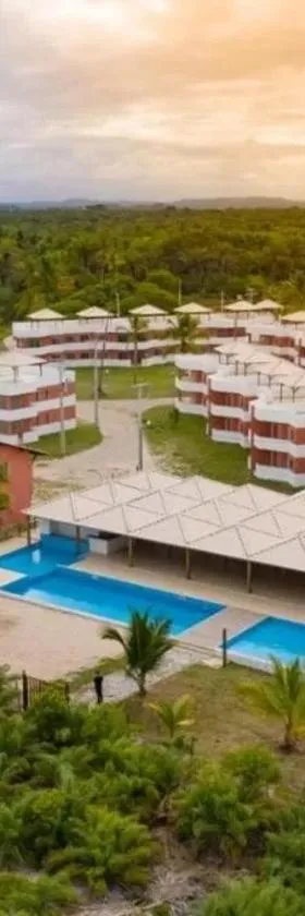 Cond Praia Da Perola - Apt Rosa 7，位于伊列乌斯的酒店