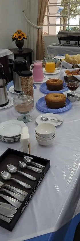 Hotel Colonial，位于Cajati的酒店