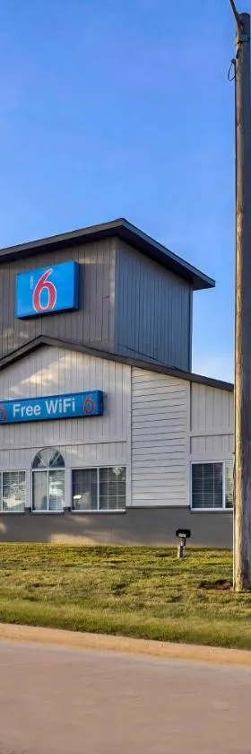 Motel 6 Stuart, IA，位于Stuart的酒店