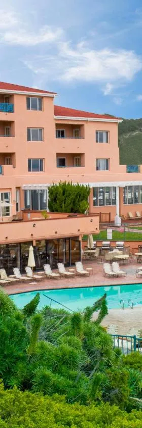 Hilton Vacation Club San Luis Bay Avila Beach，位于阿维拉海滩的酒店