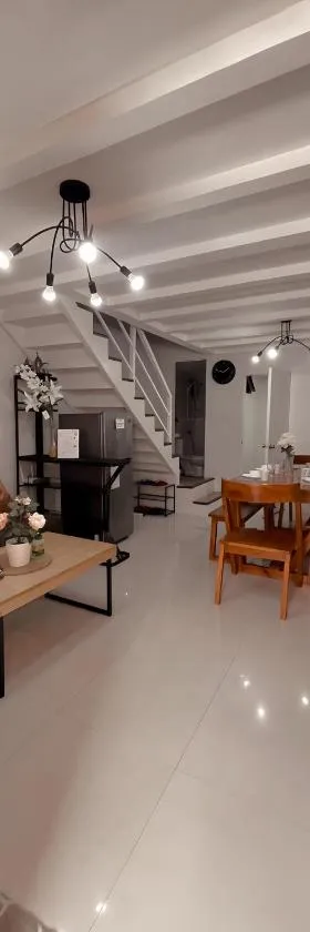 The Doll House 2.0，位于Abucay的酒店