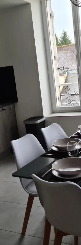 Serrimmo - appartement Aude，位于Bléneau的酒店