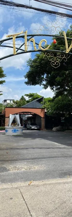 เดอะวิลล่า71 รีสอร์ท，位于Ban Song Krathiam的酒店