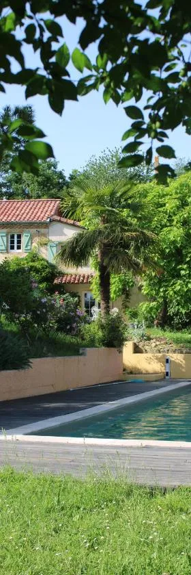 Domaine de Calabel，位于Pouylebon的酒店