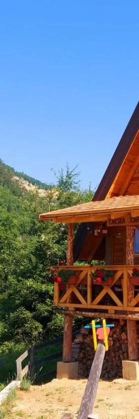 Tarska čarolija Zaovine，位于Popovići的酒店