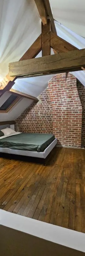 La Maison cosy de ville 3 chambres，位于Marly的酒店