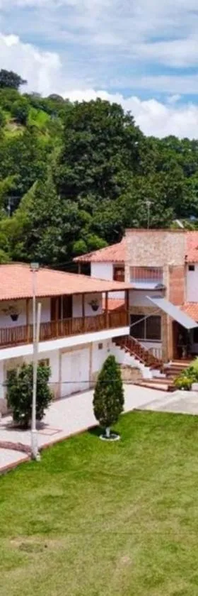 Hotel Finca Villa Nathaly，位于彼德奎斯塔的酒店