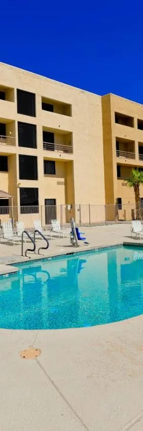 Studio 6 Suites Lake Havasu City AZ，位于哈瓦苏湖城的酒店
