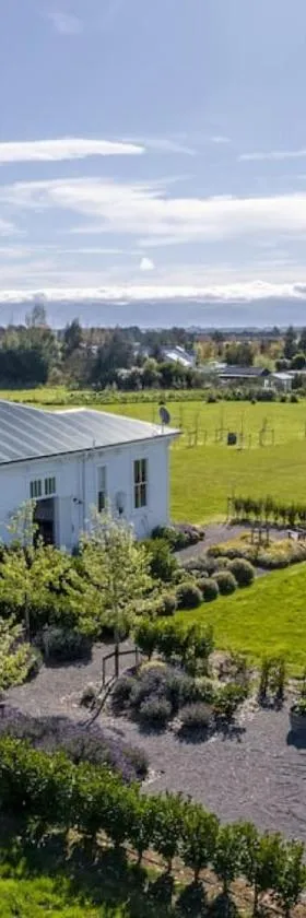 The White House, Martinborough，位于马丁伯勒的酒店