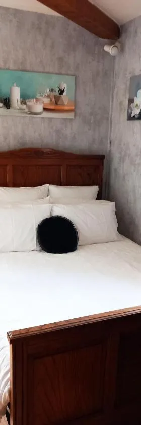 Country B&B，位于Saint-Pierre-dʼEyraud的酒店