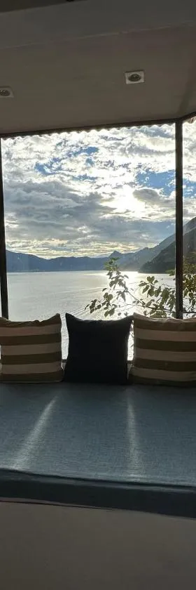 Atitlan Sunset Lodge，位于圣克鲁斯拉拉古纳的酒店