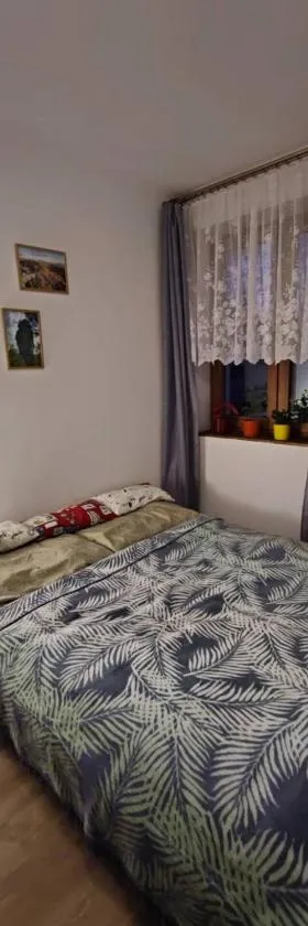 Lovely fully-equipped studio in Tisá village. Rocks only 5 minutes walk，位于蒂萨的酒店