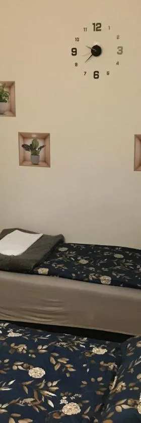 Kris Apartment，位于Kajetany的酒店