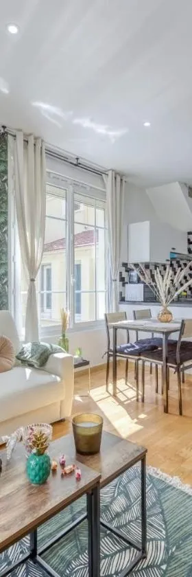 Joli Appartement de vacances，位于埃库昂的酒店