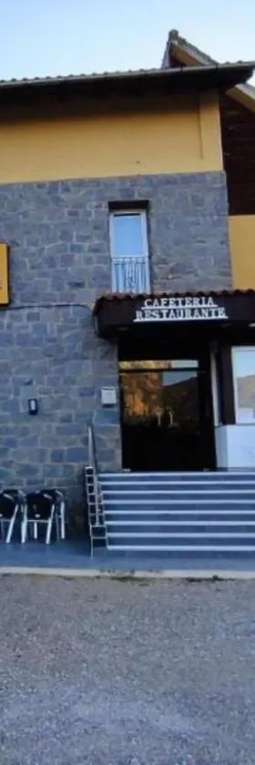 Hostal Turbon，位于坎波的酒店