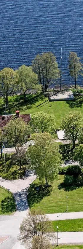 Hotell Grönfeltsgården，位于卡尔斯库加的酒店