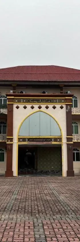 Nahdhoh Hotel，位于Kubang Semang的酒店