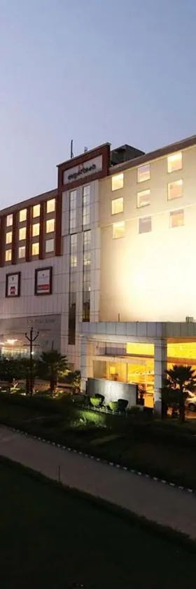 The Conway，位于密拉特的酒店